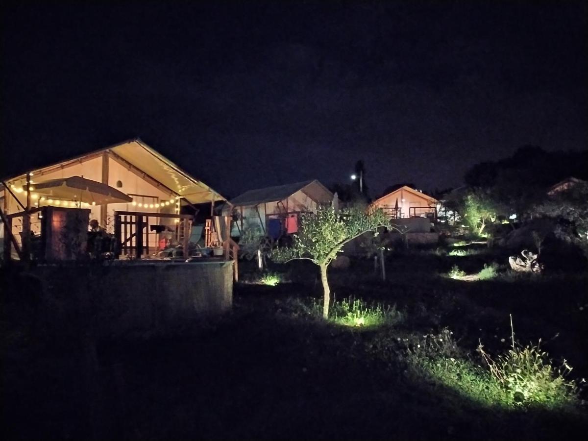 Hotel Prima Insula Glamping Brusici Esterno foto