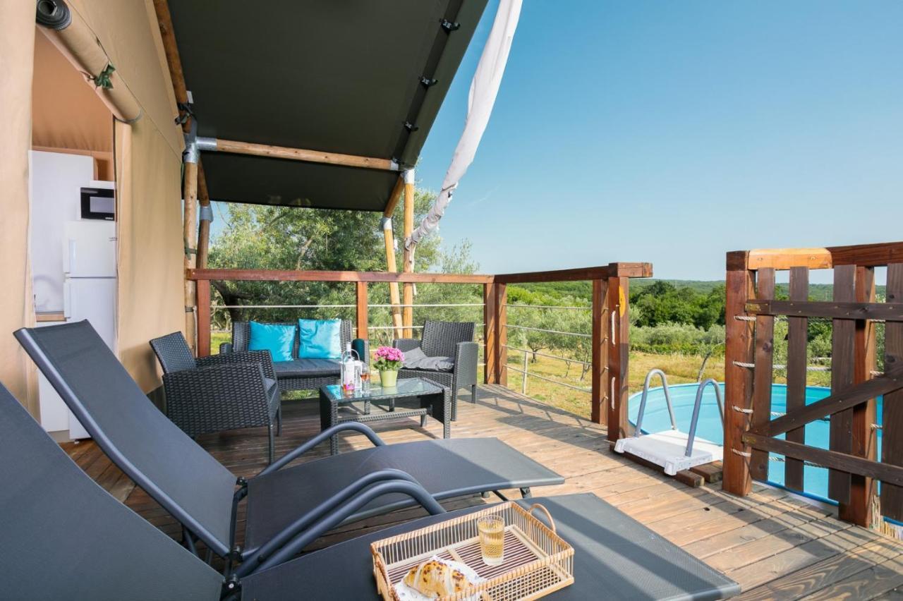 Hotel Prima Insula Glamping Brusici Esterno foto