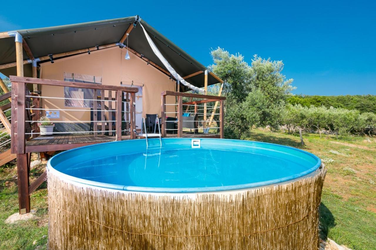 Hotel Prima Insula Glamping Brusici Esterno foto