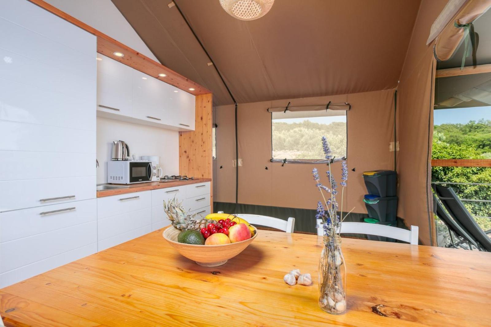 Hotel Prima Insula Glamping Brusici Esterno foto