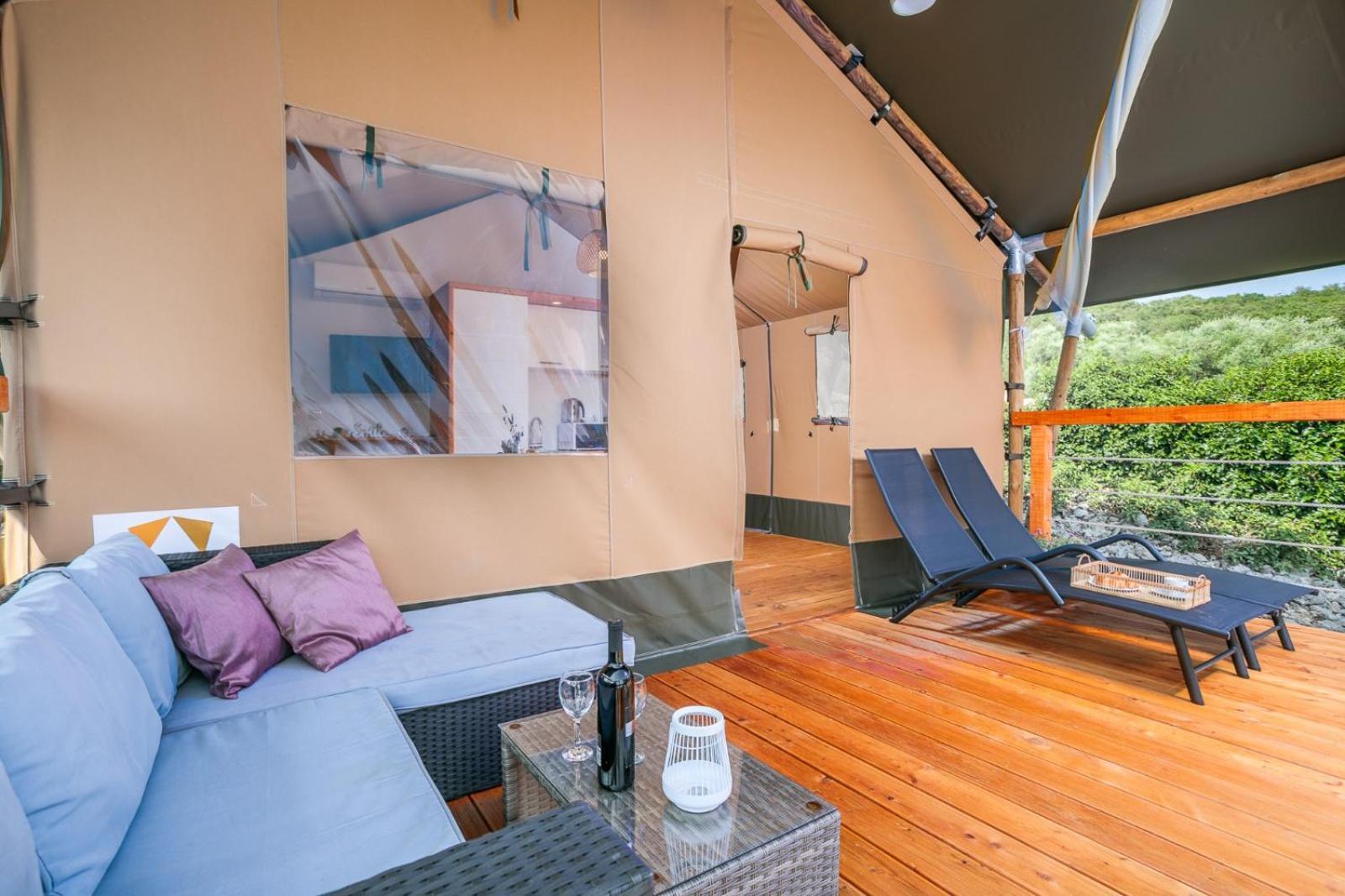 Hotel Prima Insula Glamping Brusici Esterno foto